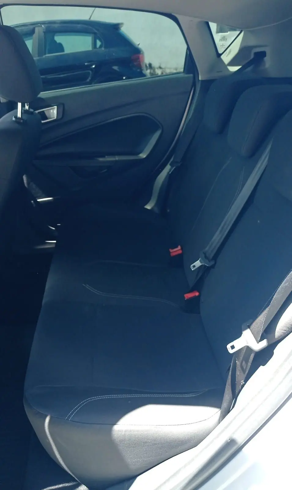 FORD Fiesta Hatch - Foto