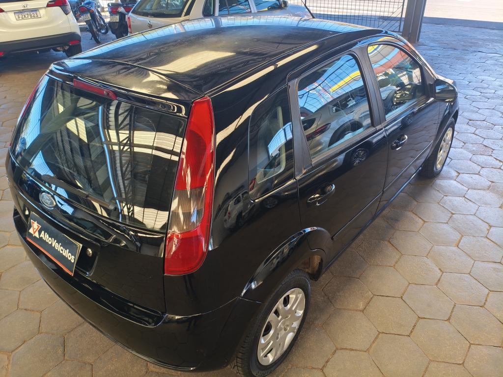 FORD Fiesta Hatch - Foto