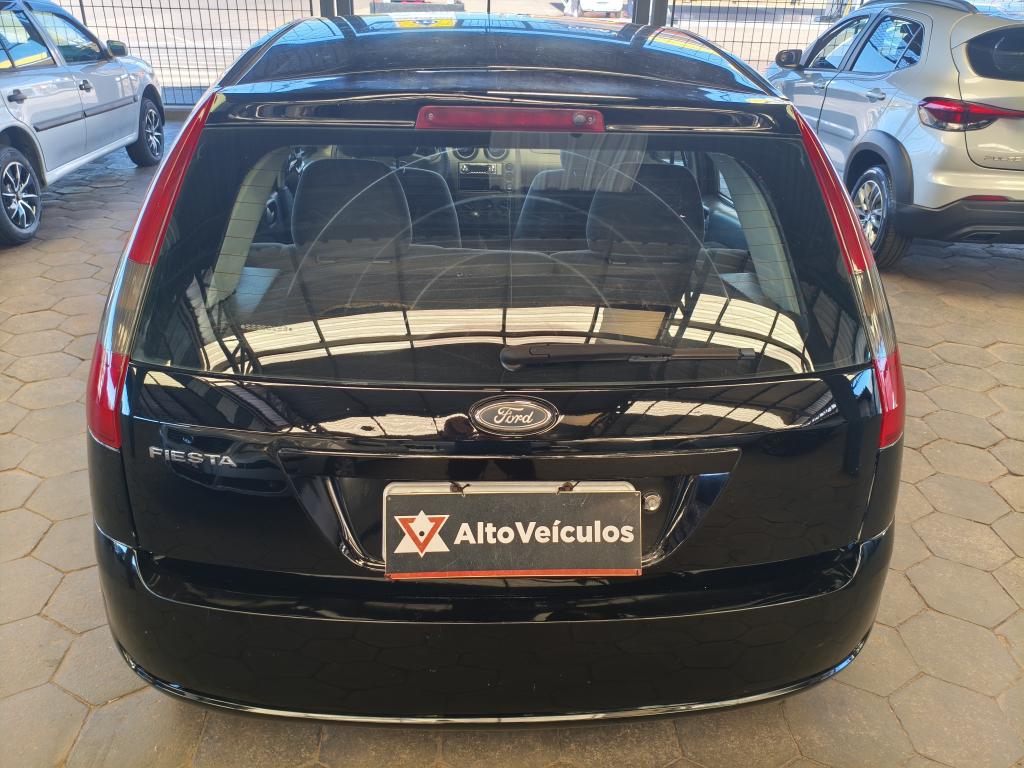 FORD Fiesta Hatch - Foto