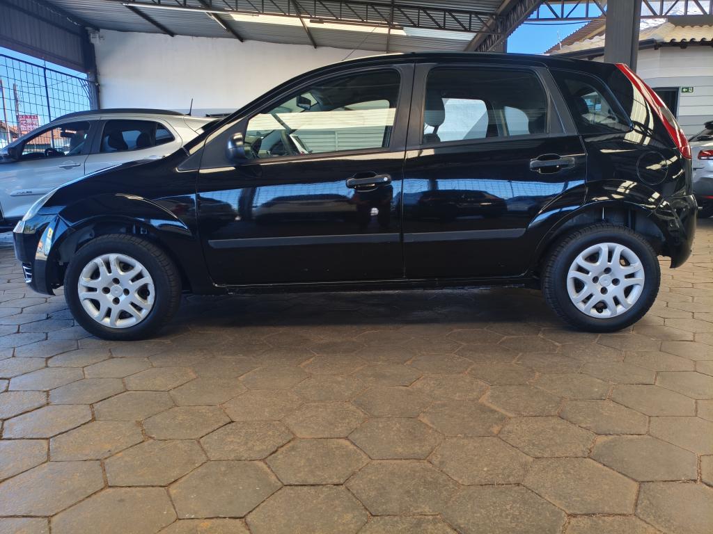 FORD Fiesta Hatch - Foto