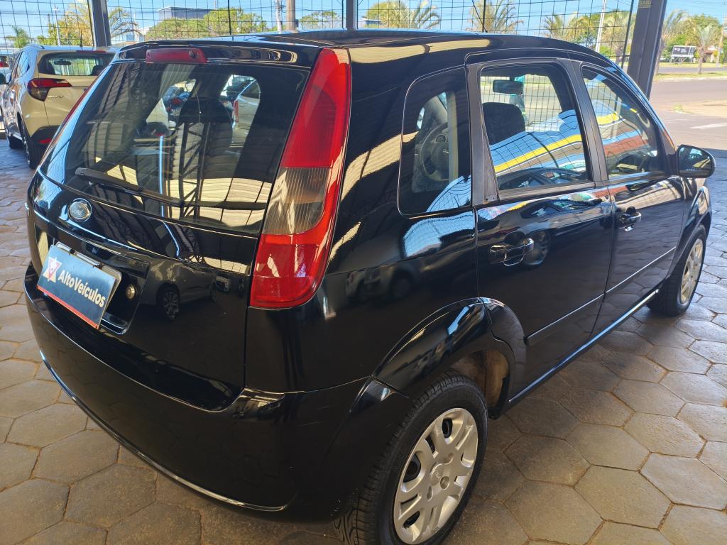 FORD Fiesta Hatch - Foto