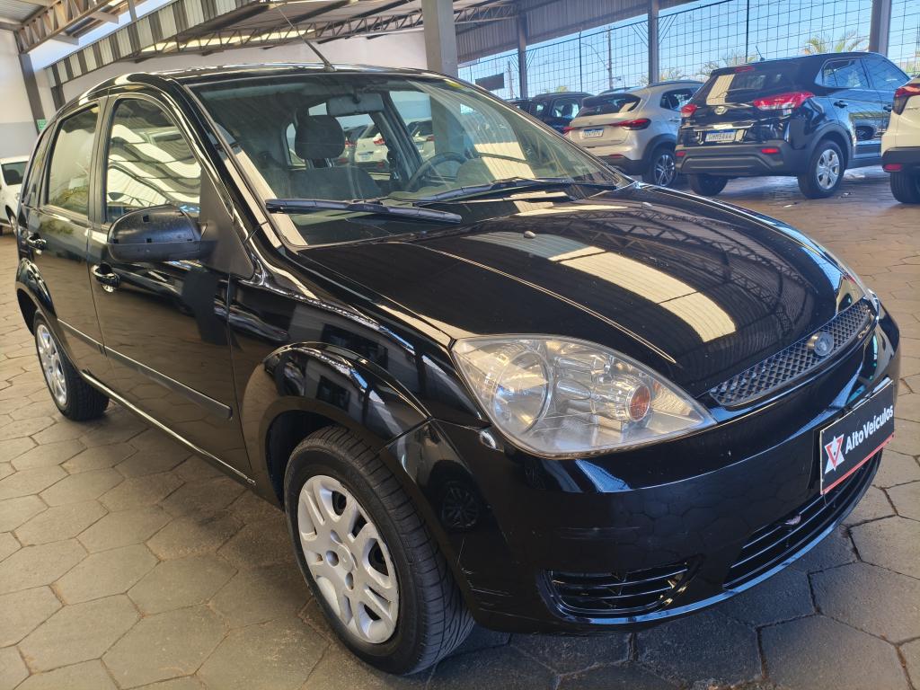FORD Fiesta Hatch - Foto