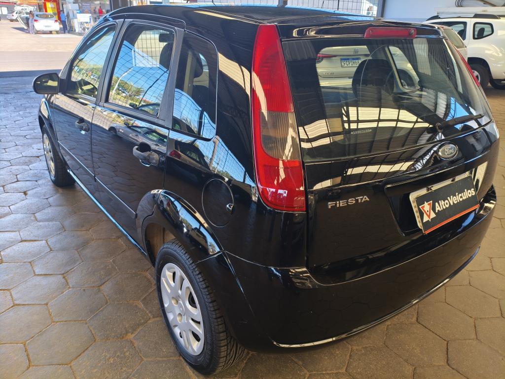 FORD Fiesta Hatch - Foto