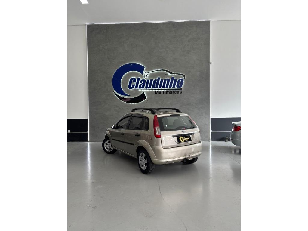 FORD Fiesta Hatch - Foto