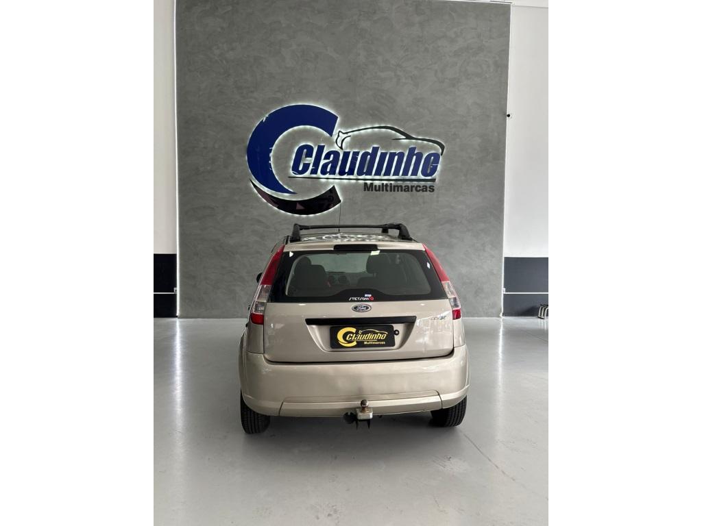 FORD Fiesta Hatch - Foto