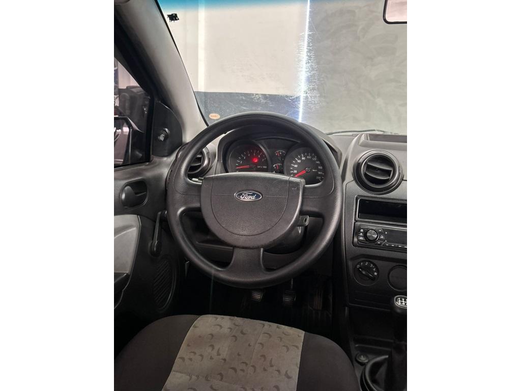 FORD Fiesta Hatch - Foto