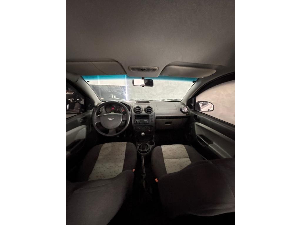 FORD Fiesta Hatch - Foto