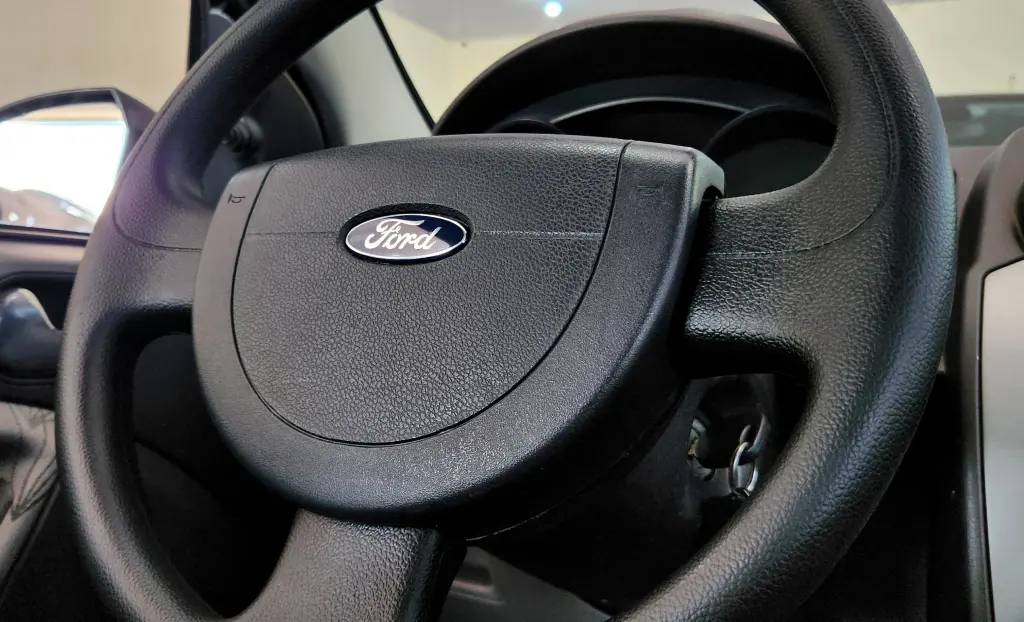 FORD Fiesta Hatch - Foto