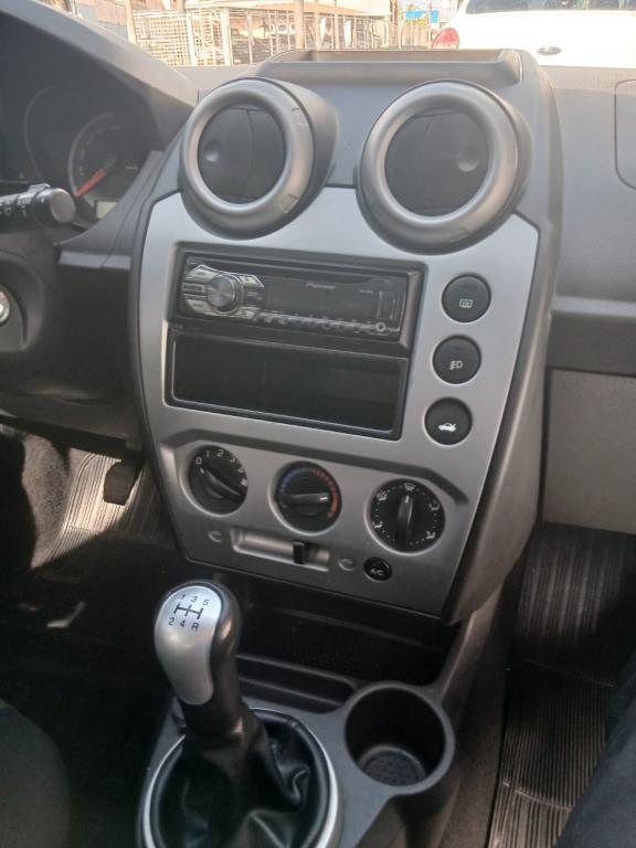 FORD Fiesta Hatch - Foto