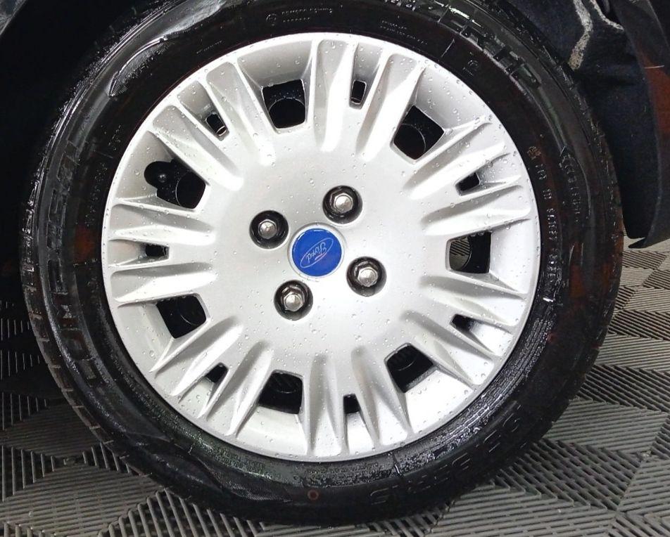 FORD Fiesta Hatch - Foto