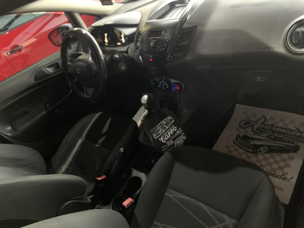 FORD Fiesta Hatch - Foto
