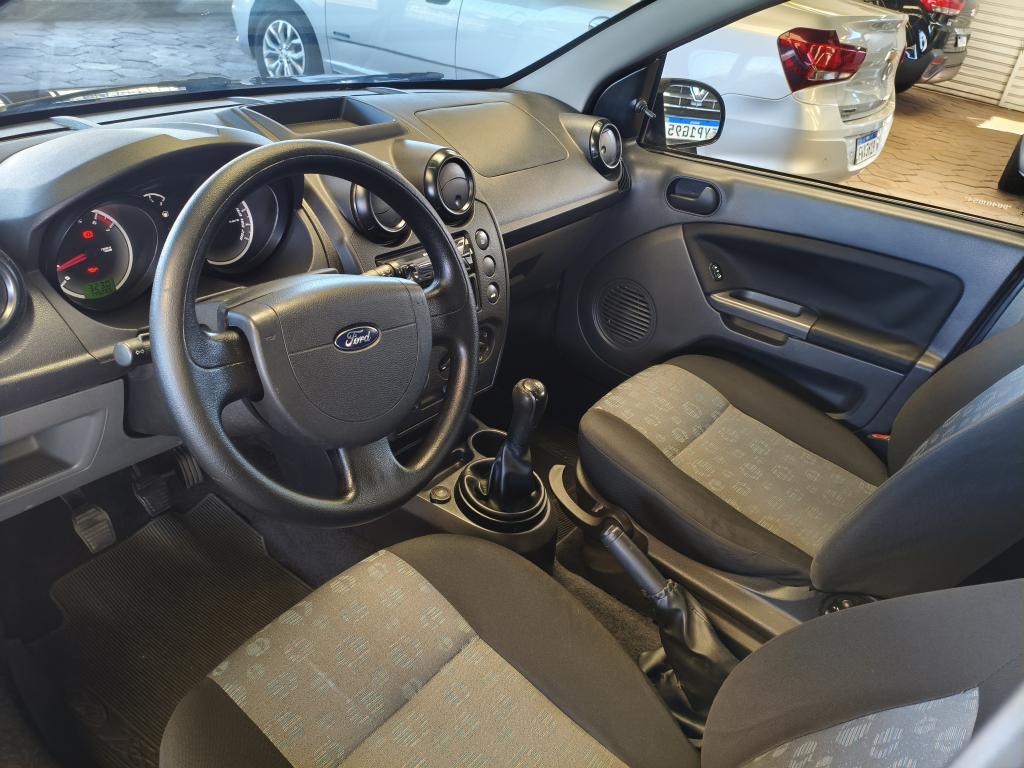 FORD Fiesta Hatch - Foto