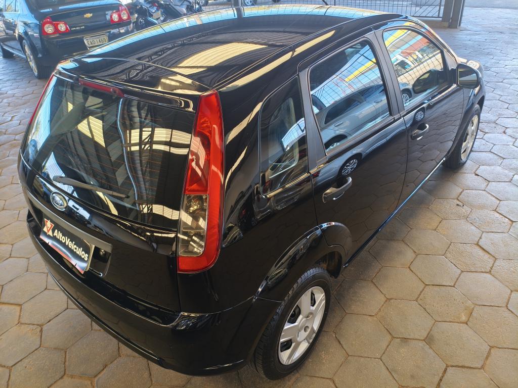 FORD Fiesta Hatch - Foto