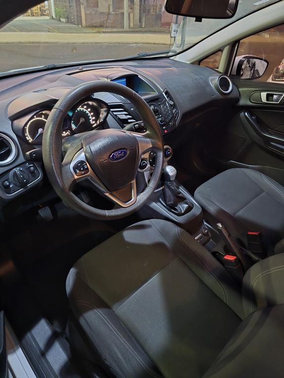 FORD Fiesta Hatch - Foto
