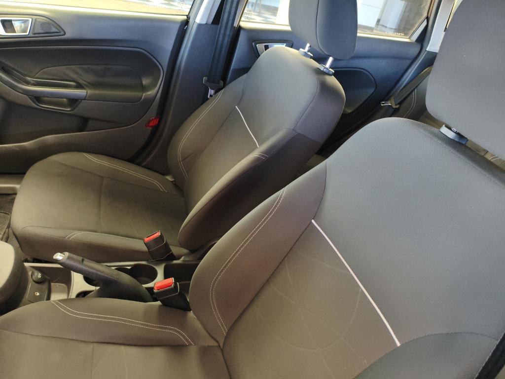 FORD Fiesta Hatch - Foto