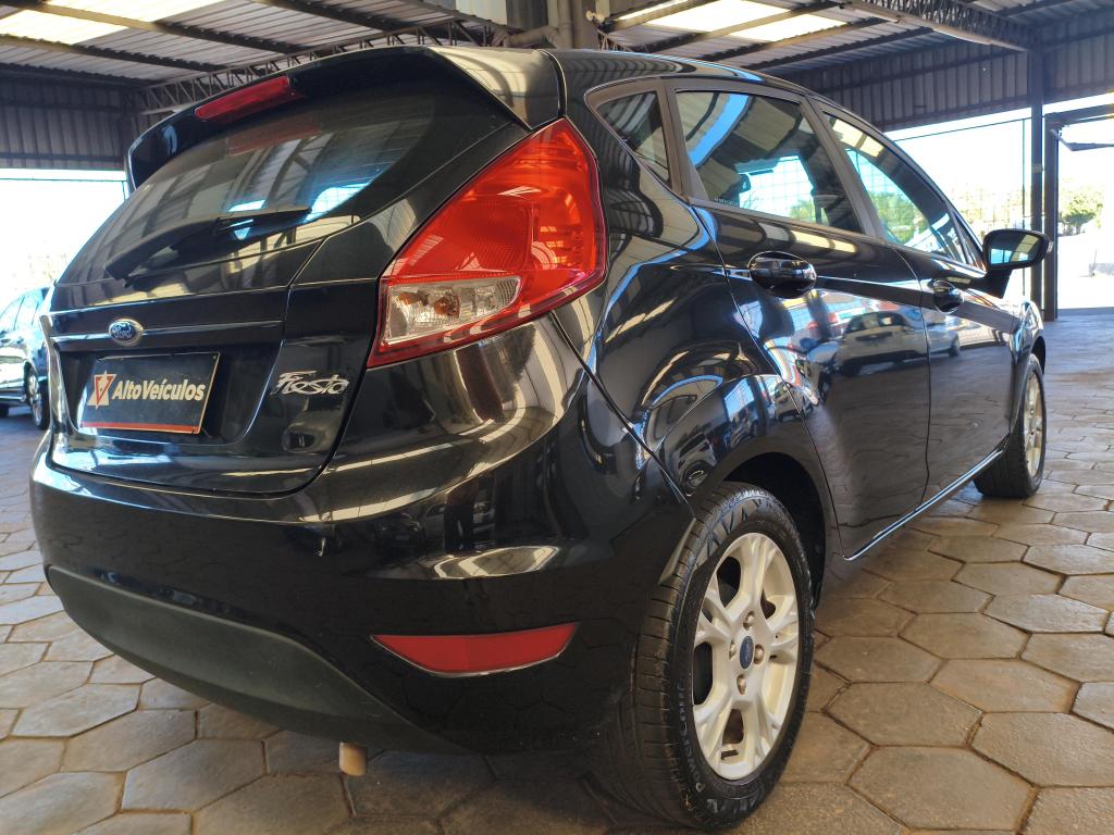 FORD Fiesta Hatch - Foto