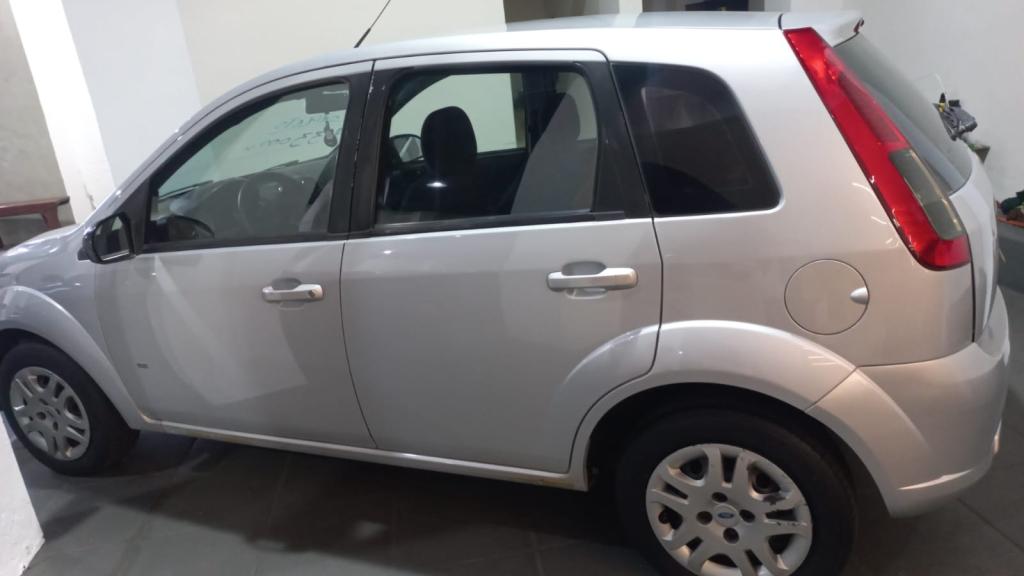 FORD Fiesta Hatch - Foto