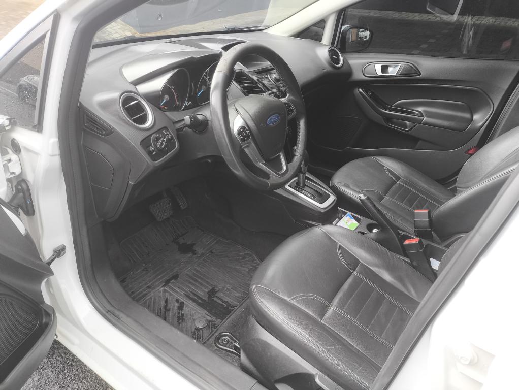 FORD Fiesta Hatch - Foto