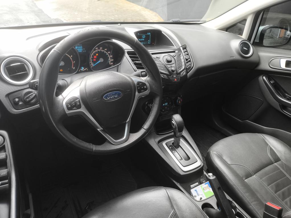 FORD Fiesta Hatch - Foto
