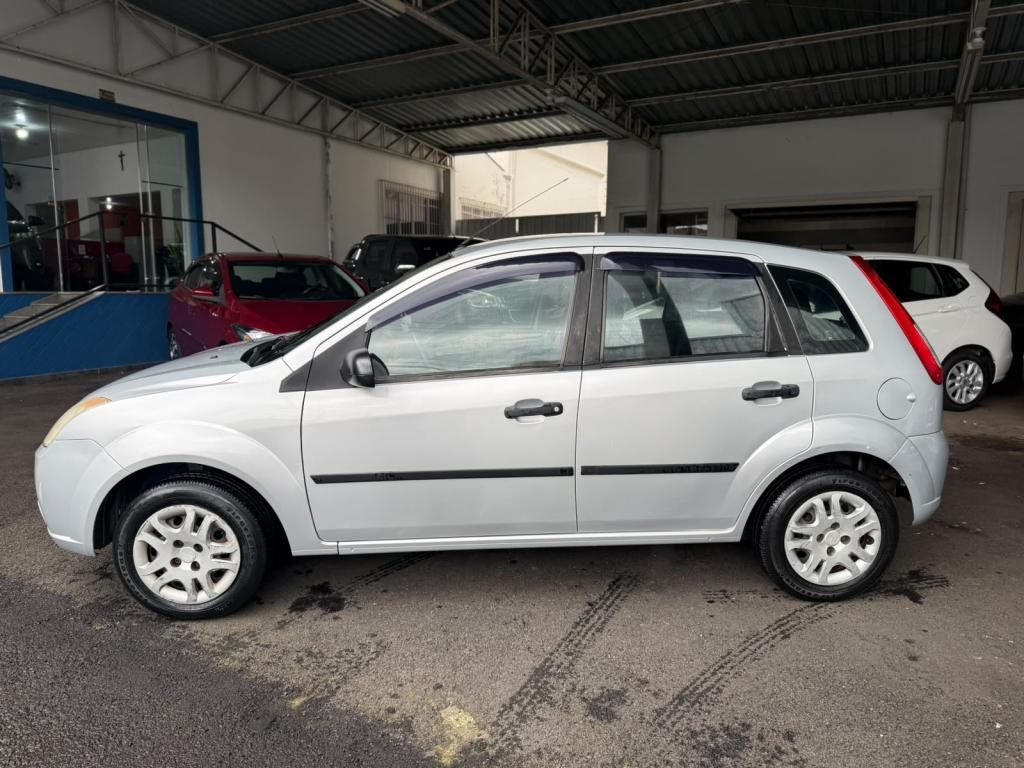 FORD Fiesta Hatch - Foto
