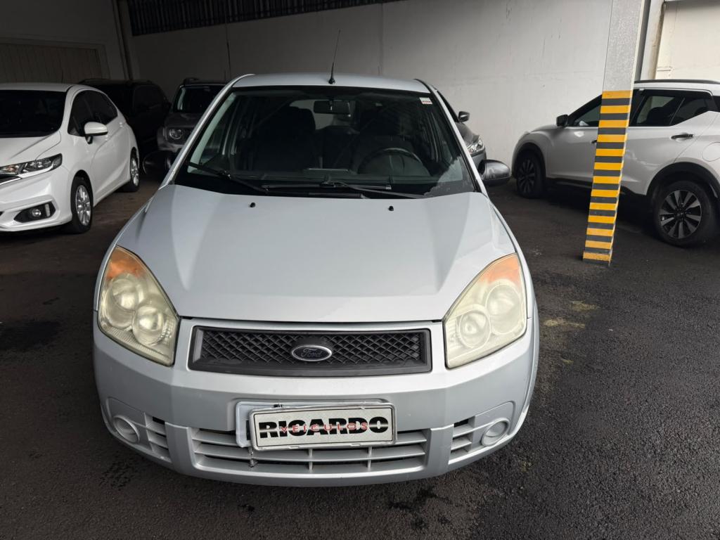FORD Fiesta Hatch - Foto