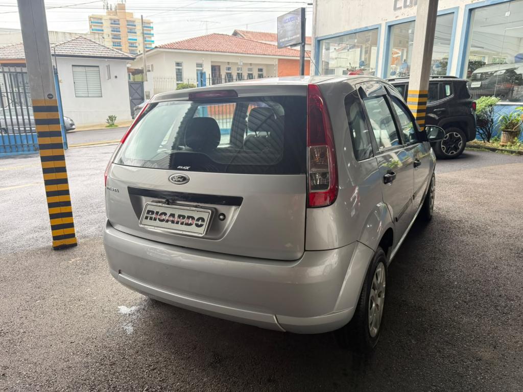 FORD Fiesta Hatch - Foto
