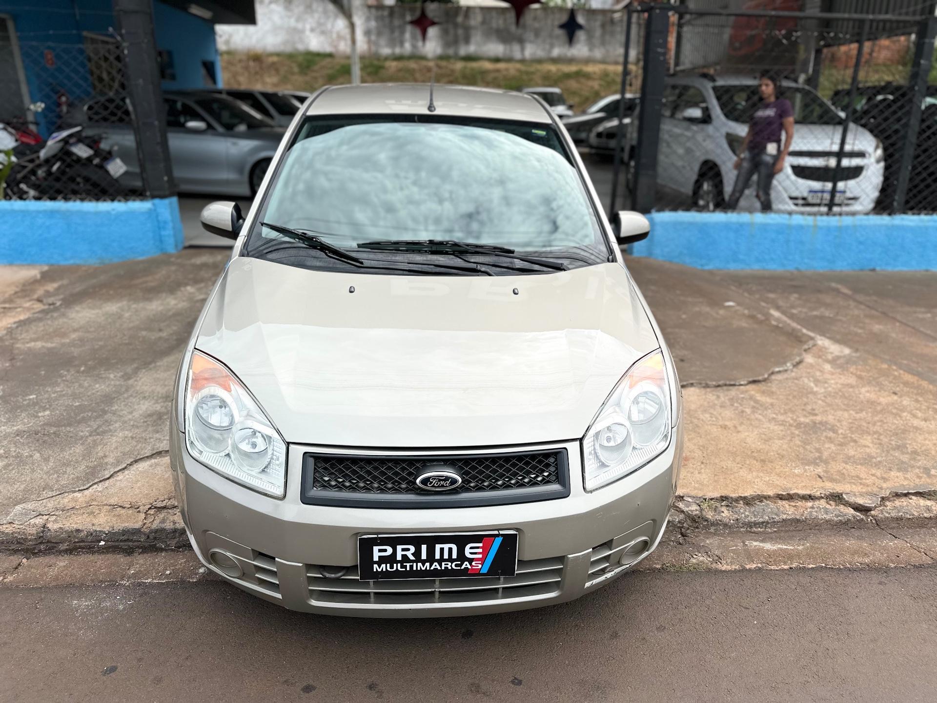 FORD Fiesta Sedan - Foto