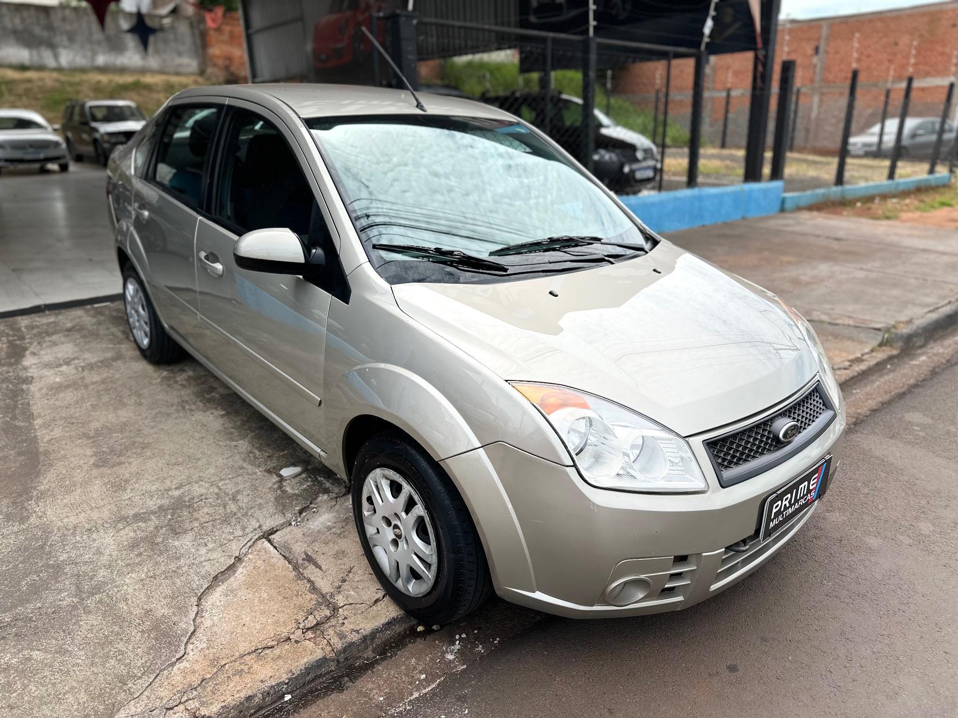 FORD Fiesta Sedan - Foto