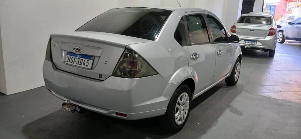 FORD Fiesta Sedan - Foto
