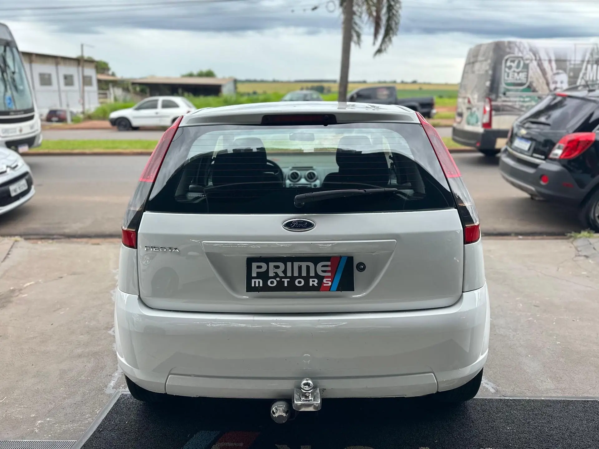FORD Fiesta Sedan - Foto
