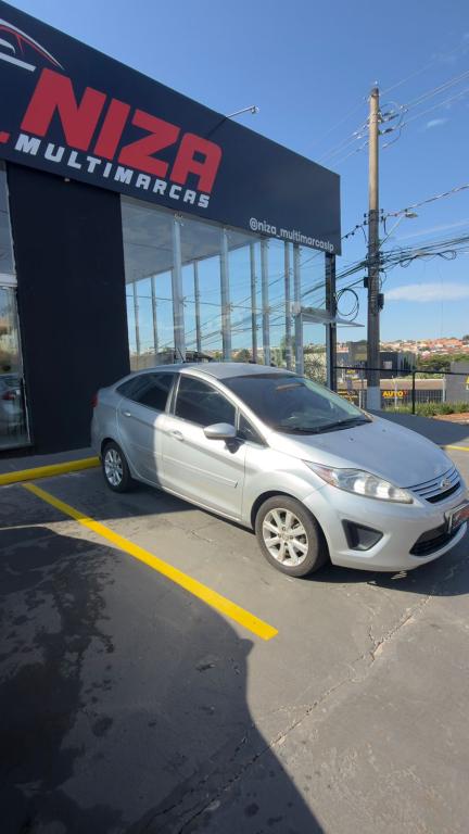 FORD Fiesta Sedan - Foto