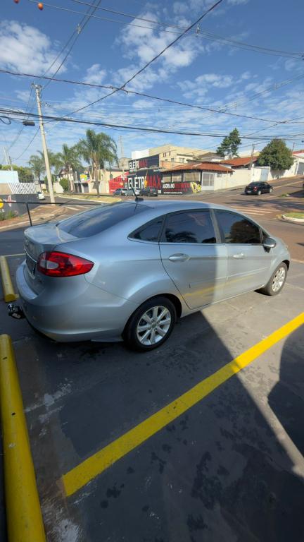 FORD Fiesta Sedan - Foto