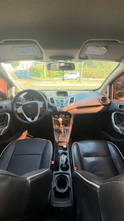 FORD Fiesta Sedan - Foto