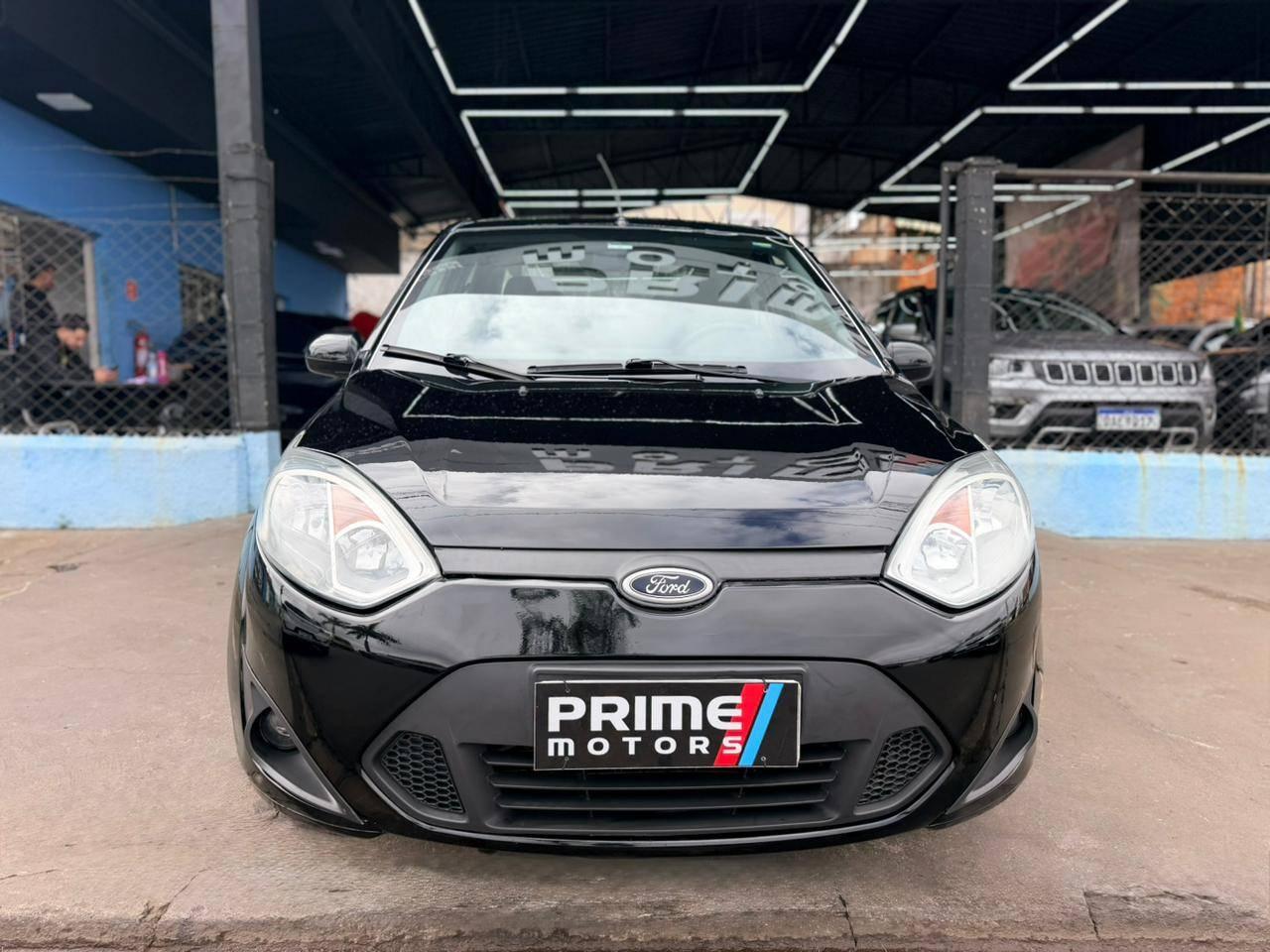 FORD Fiesta Sedan - Foto