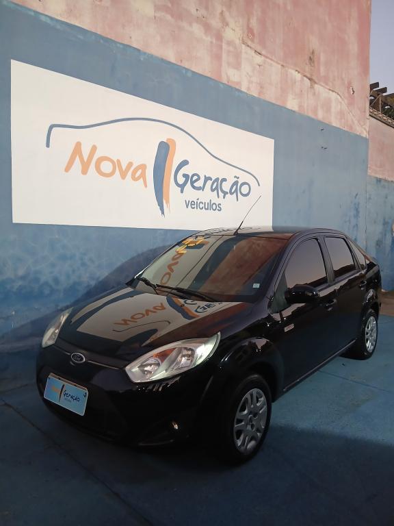 FORD Fiesta Sedan