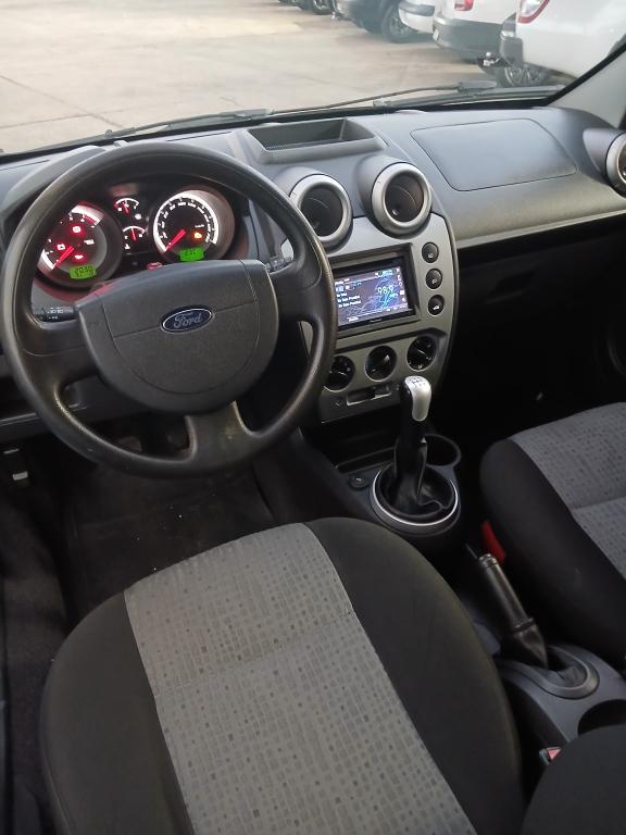FORD Fiesta Sedan - Foto