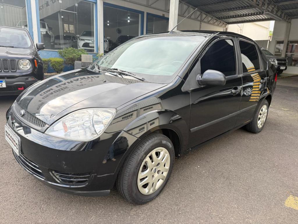 FORD Fiesta Sedan