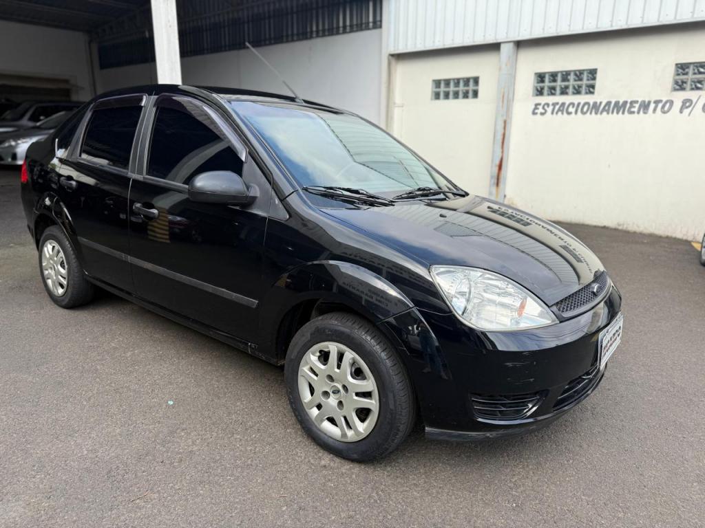 FORD Fiesta Sedan - Foto