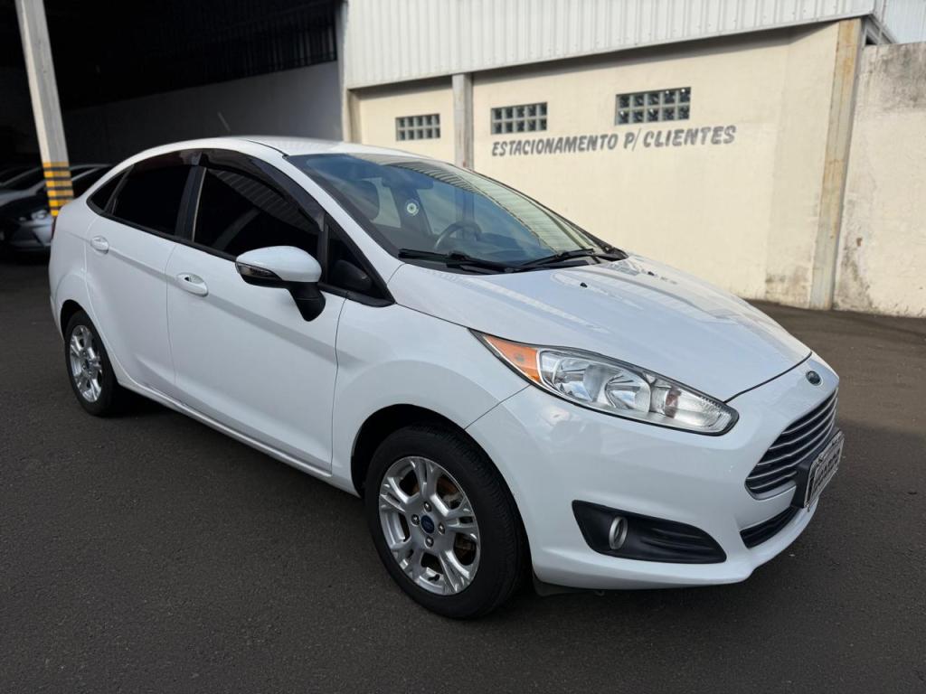 FORD Fiesta Sedan - Foto