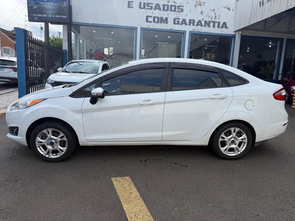 FORD Fiesta Sedan - Foto