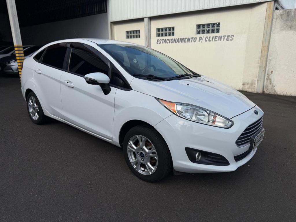 FORD Fiesta Sedan - Foto