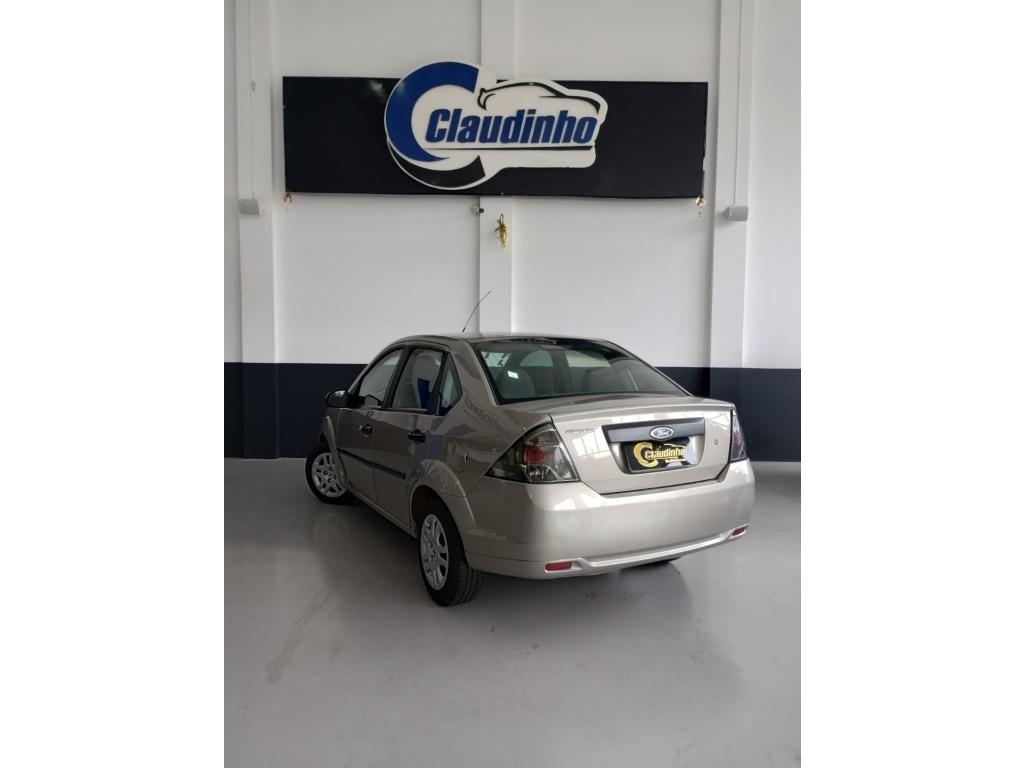 FORD Fiesta Sedan - Foto