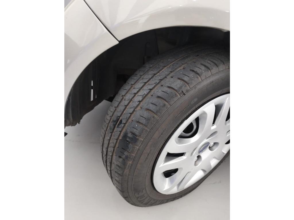 FORD Fiesta Sedan - Foto