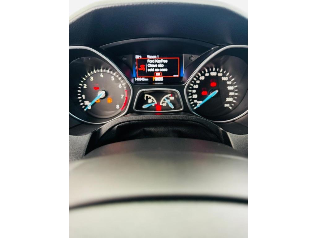 FORD Focus Hatch - Foto