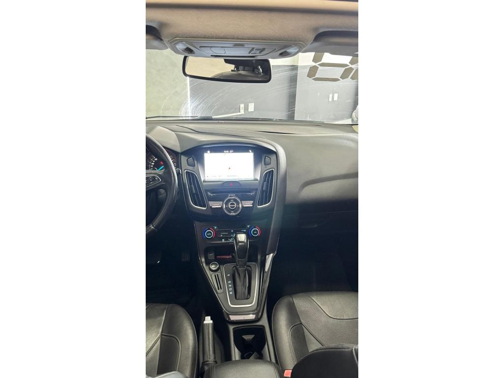 FORD Focus Hatch - Foto