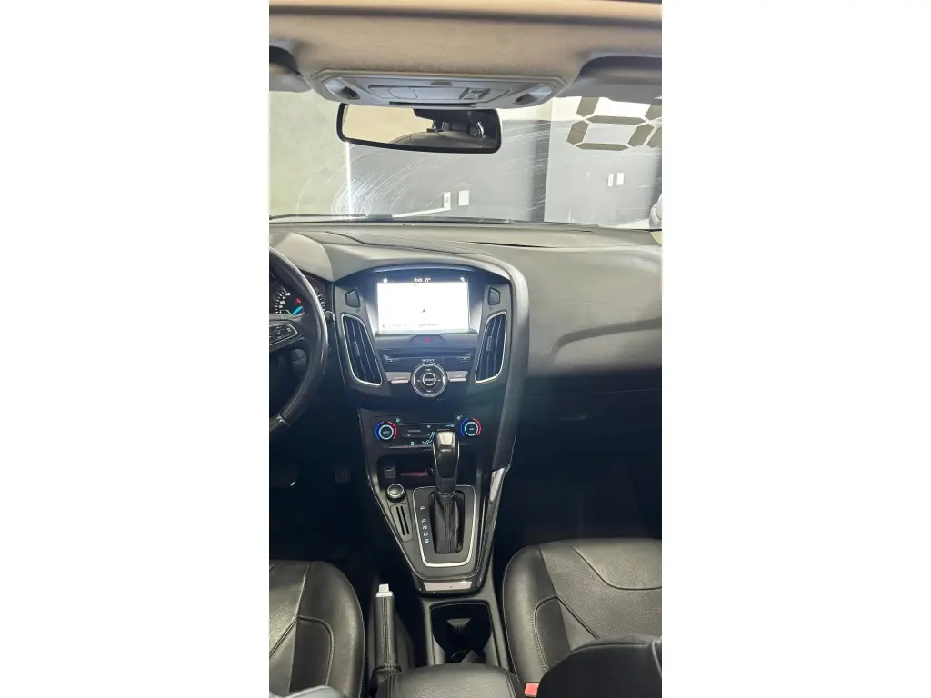 FORD Focus Hatch - Foto