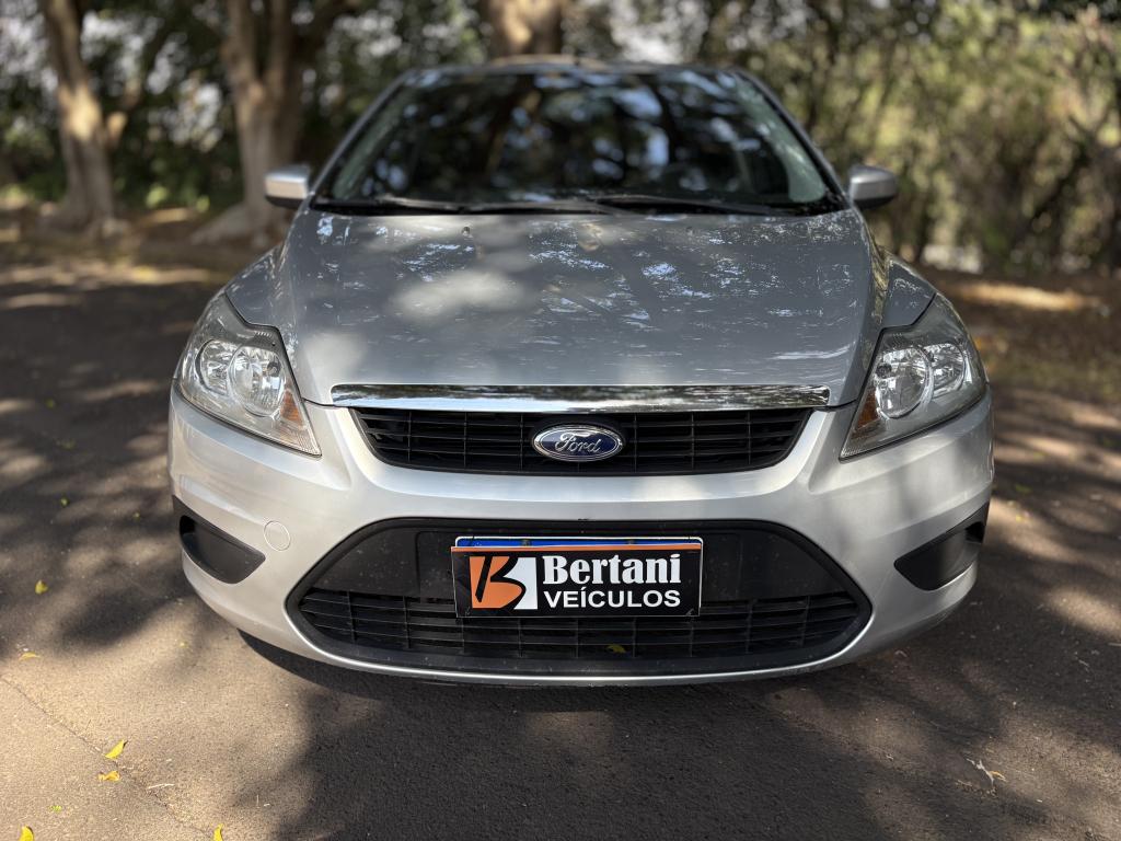 FORD Focus Hatch - Foto