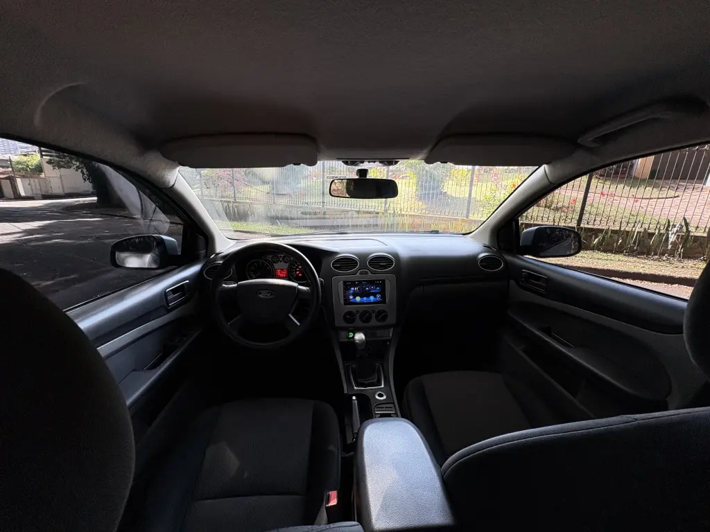 FORD Focus Hatch - Foto