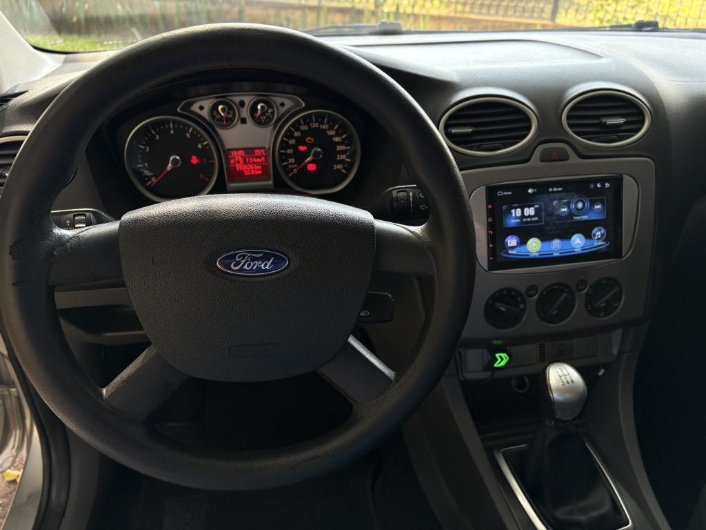FORD Focus Hatch - Foto
