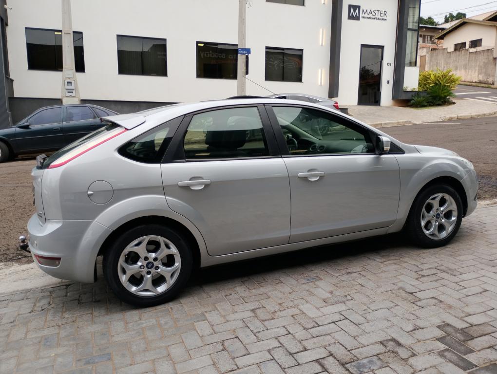 FORD Focus Hatch - Foto